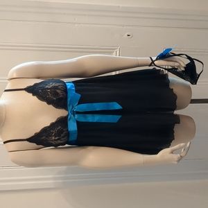2/$20 VS Black Pleated Blue Bow Slip Medium